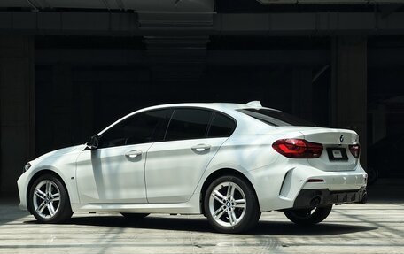 BMW 1 серия, 2023 год, 2 000 000 рублей, 7 фотография