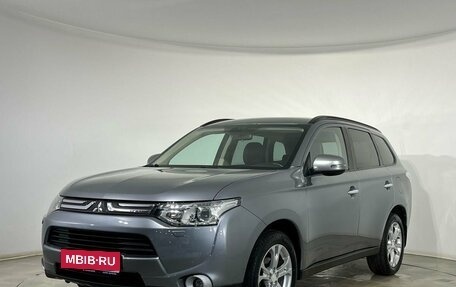 Mitsubishi Outlander III рестайлинг 3, 2012 год, 1 540 000 рублей, 1 фотография