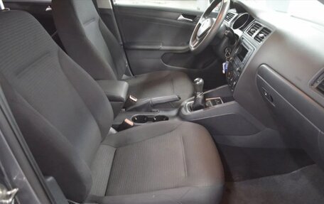 Volkswagen Jetta VI, 2015 год, 635 000 рублей, 2 фотография