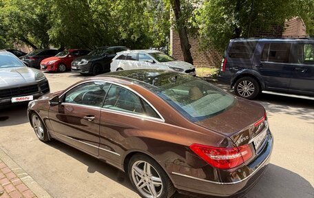 Mercedes-Benz E-Класс, 2011 год, 1 900 000 рублей, 5 фотография