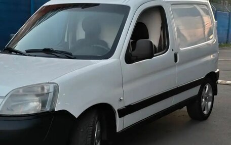 Peugeot Partner II рестайлинг 2, 2010 год, 375 000 рублей, 3 фотография
