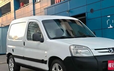 Peugeot Partner II рестайлинг 2, 2010 год, 375 000 рублей, 2 фотография