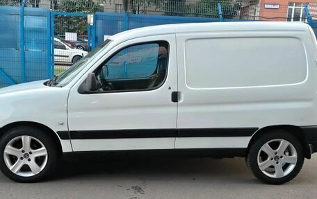 Peugeot Partner II рестайлинг 2, 2010 год, 375 000 рублей, 9 фотография