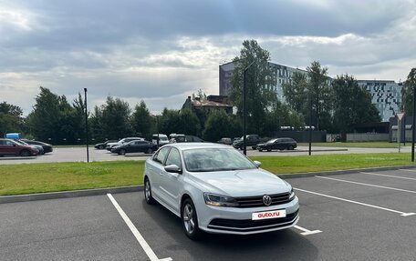 Volkswagen Jetta VI, 2016 год, 1 635 000 рублей, 2 фотография