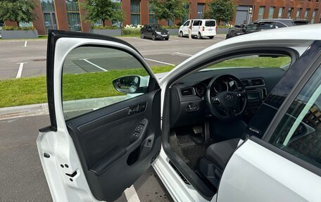 Volkswagen Jetta VI, 2016 год, 1 635 000 рублей, 18 фотография