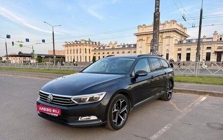 Volkswagen Passat B8 рестайлинг, 2018 год, 2 050 000 рублей, 3 фотография