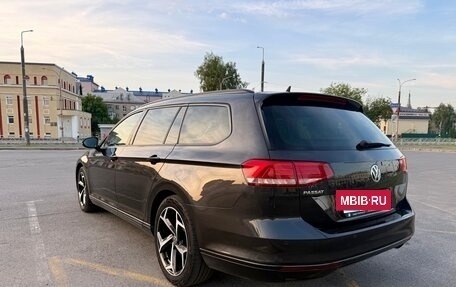 Volkswagen Passat B8 рестайлинг, 2018 год, 2 050 000 рублей, 11 фотография
