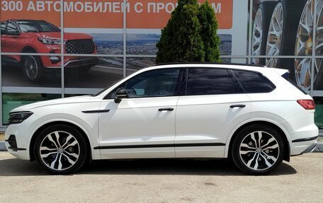 Volkswagen Touareg III, 2018 год, 4 500 000 рублей, 8 фотография