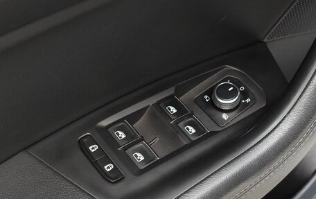Volkswagen Touareg III, 2018 год, 4 500 000 рублей, 21 фотография