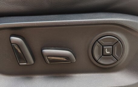 Volkswagen Touareg III, 2018 год, 4 500 000 рублей, 20 фотография
