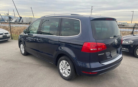Volkswagen Sharan II, 2014 год, 940 000 рублей, 2 фотография