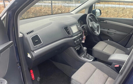 Volkswagen Sharan II, 2014 год, 940 000 рублей, 7 фотография