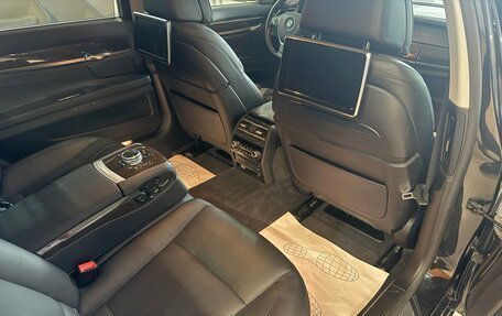 BMW 7 серия, 2015 год, 2 590 000 рублей, 33 фотография