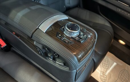 BMW 7 серия, 2015 год, 2 590 000 рублей, 34 фотография