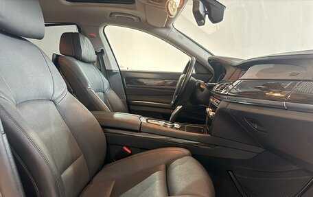 BMW 7 серия, 2015 год, 2 590 000 рублей, 39 фотография