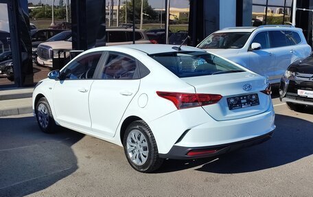 Hyundai Solaris II рестайлинг, 2021 год, 1 610 000 рублей, 4 фотография