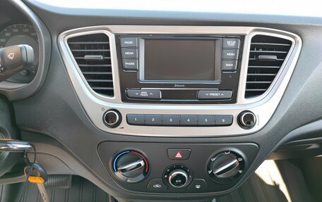Hyundai Solaris II рестайлинг, 2021 год, 1 610 000 рублей, 10 фотография