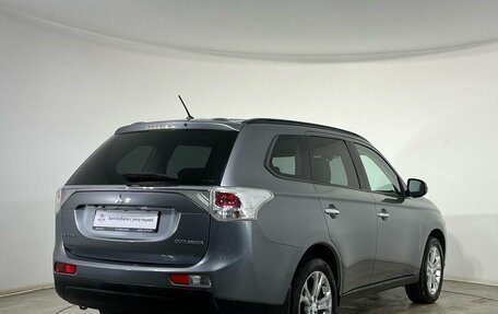 Mitsubishi Outlander III рестайлинг 3, 2012 год, 1 540 000 рублей, 4 фотография