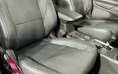 Mitsubishi Outlander III рестайлинг 3, 2012 год, 1 540 000 рублей, 14 фотография