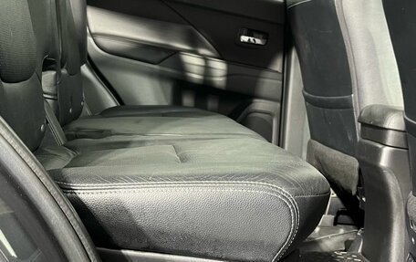 Mitsubishi Outlander III рестайлинг 3, 2012 год, 1 540 000 рублей, 16 фотография