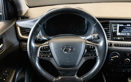 Hyundai Solaris II рестайлинг, 2017 год, 999 000 рублей, 6 фотография