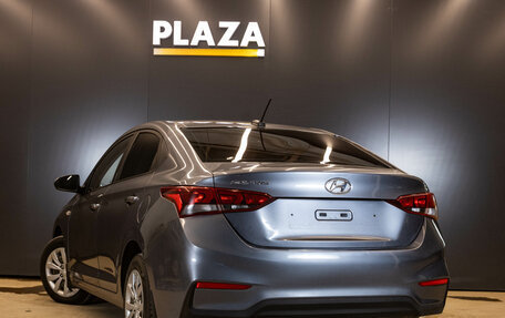 Hyundai Solaris II рестайлинг, 2017 год, 999 000 рублей, 3 фотография