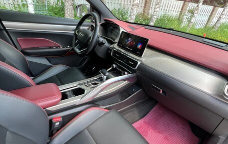 Geely Coolray I, 2022 год, 1 800 000 рублей, 12 фотография