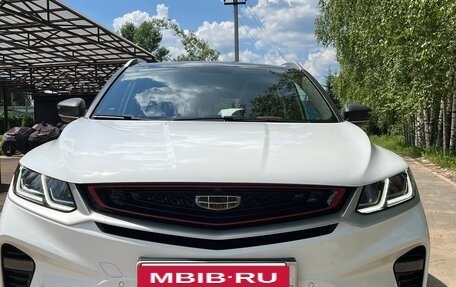Geely Coolray I, 2022 год, 1 800 000 рублей, 3 фотография