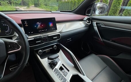 Geely Coolray I, 2022 год, 1 800 000 рублей, 16 фотография