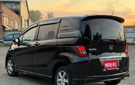 Honda Freed I, 2011 год, 930 000 рублей, 5 фотография