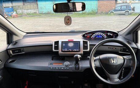 Honda Freed I, 2011 год, 930 000 рублей, 22 фотография