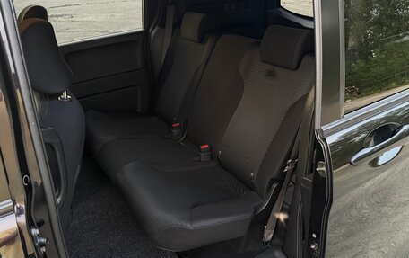 Honda Freed I, 2011 год, 930 000 рублей, 27 фотография