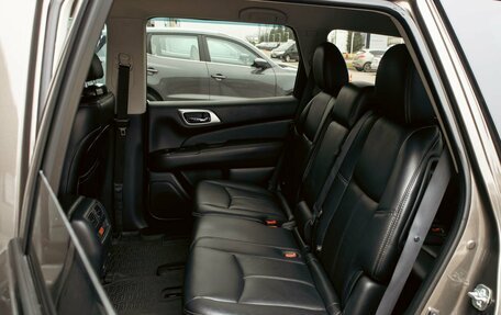 Nissan Pathfinder, 2016 год, 1 625 000 рублей, 17 фотография