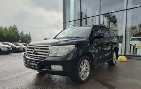 Toyota Land Cruiser 200, 2011 год, 3 120 000 рублей, 1 фотография