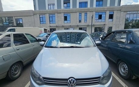 Volkswagen Polo VI (EU Market), 2014 год, 750 000 рублей, 1 фотография