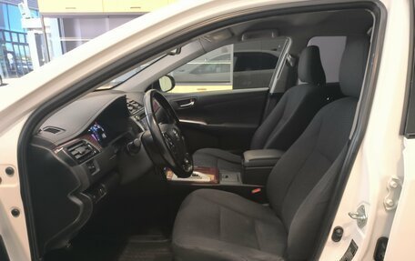 Toyota Camry, 2014 год, 1 570 000 рублей, 28 фотография