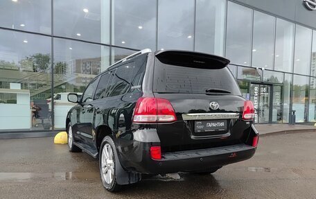 Toyota Land Cruiser 200, 2011 год, 3 120 000 рублей, 8 фотография