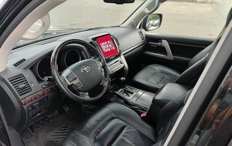 Toyota Land Cruiser 200, 2011 год, 3 120 000 рублей, 20 фотография