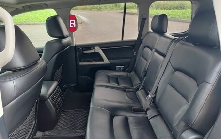 Toyota Land Cruiser 200, 2011 год, 3 120 000 рублей, 15 фотография