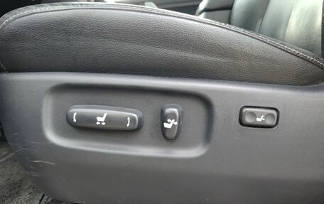 Toyota Land Cruiser 200, 2011 год, 3 120 000 рублей, 28 фотография