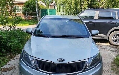 KIA Rio III рестайлинг, 2014 год, 990 000 рублей, 1 фотография