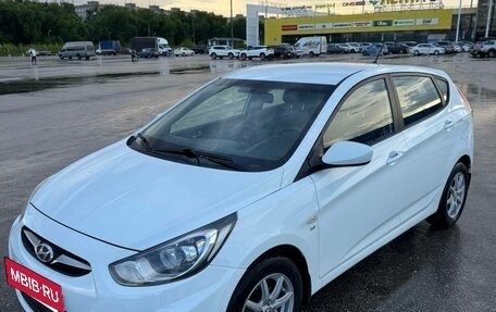 Hyundai Solaris II рестайлинг, 2014 год, 929 000 рублей, 2 фотография