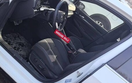 Volkswagen Golf VIII, 2022 год, 1 830 000 рублей, 6 фотография