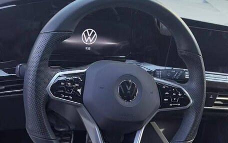 Volkswagen Golf VIII, 2022 год, 1 830 000 рублей, 7 фотография