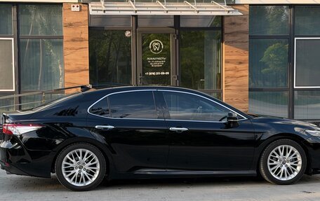 Toyota Camry, 2019 год, 2 900 000 рублей, 4 фотография