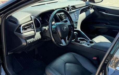 Toyota Camry, 2019 год, 2 900 000 рублей, 9 фотография