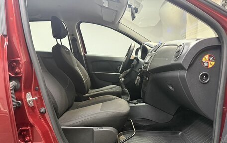 Renault Logan II, 2019 год, 1 100 000 рублей, 18 фотография