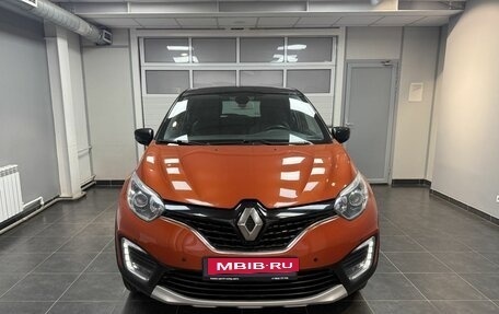 Renault Kaptur I рестайлинг, 2016 год, 1 630 000 рублей, 2 фотография