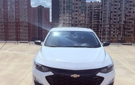 Chevrolet Malibu IX, 2022 год, 1 680 000 рублей, 3 фотография