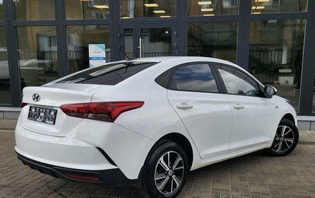 Hyundai Solaris II рестайлинг, 2022 год, 1 590 000 рублей, 4 фотография
